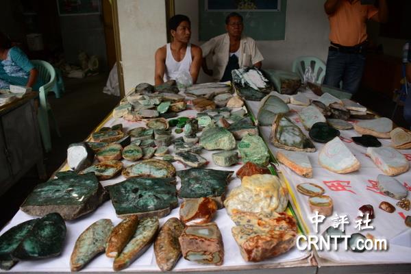 卧室怎么装好看又实用?我家装修太早,亏大了!‘十大外围足球大平台’(图3) 十大外围足球平台app手机版