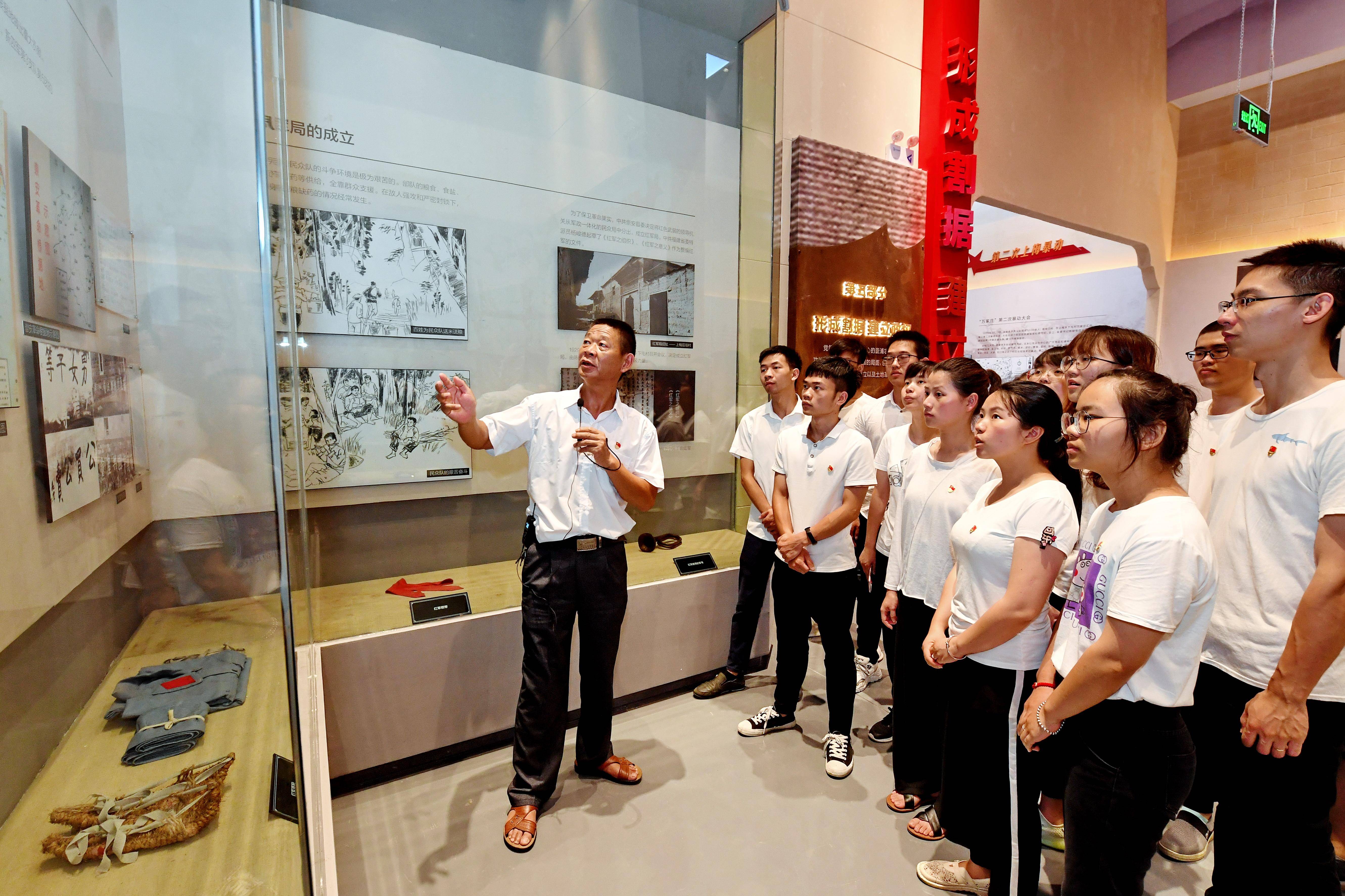 【十大外围足球平台app】
占据红色教育高地 结构中文域名有望实现跨越式生长应用(图3)