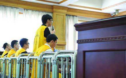 上海大学师生运用3D技术制作防护用具供门诊医护人员使用|十大外围足球平台app手机版(图1) 十大外围足球大平台