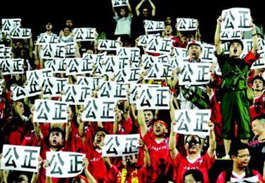 十大外围足球大平台_福州本土NGO简单公益10年募集千万资助2000多个家庭(图4) 十大外围足球平台app