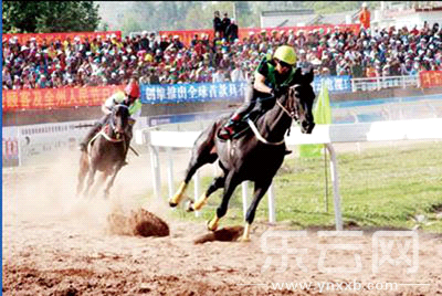 十大外围足球大平台_张照满:他打工挣学费,带着妈妈上大学(图4) 十大外围足球平台app